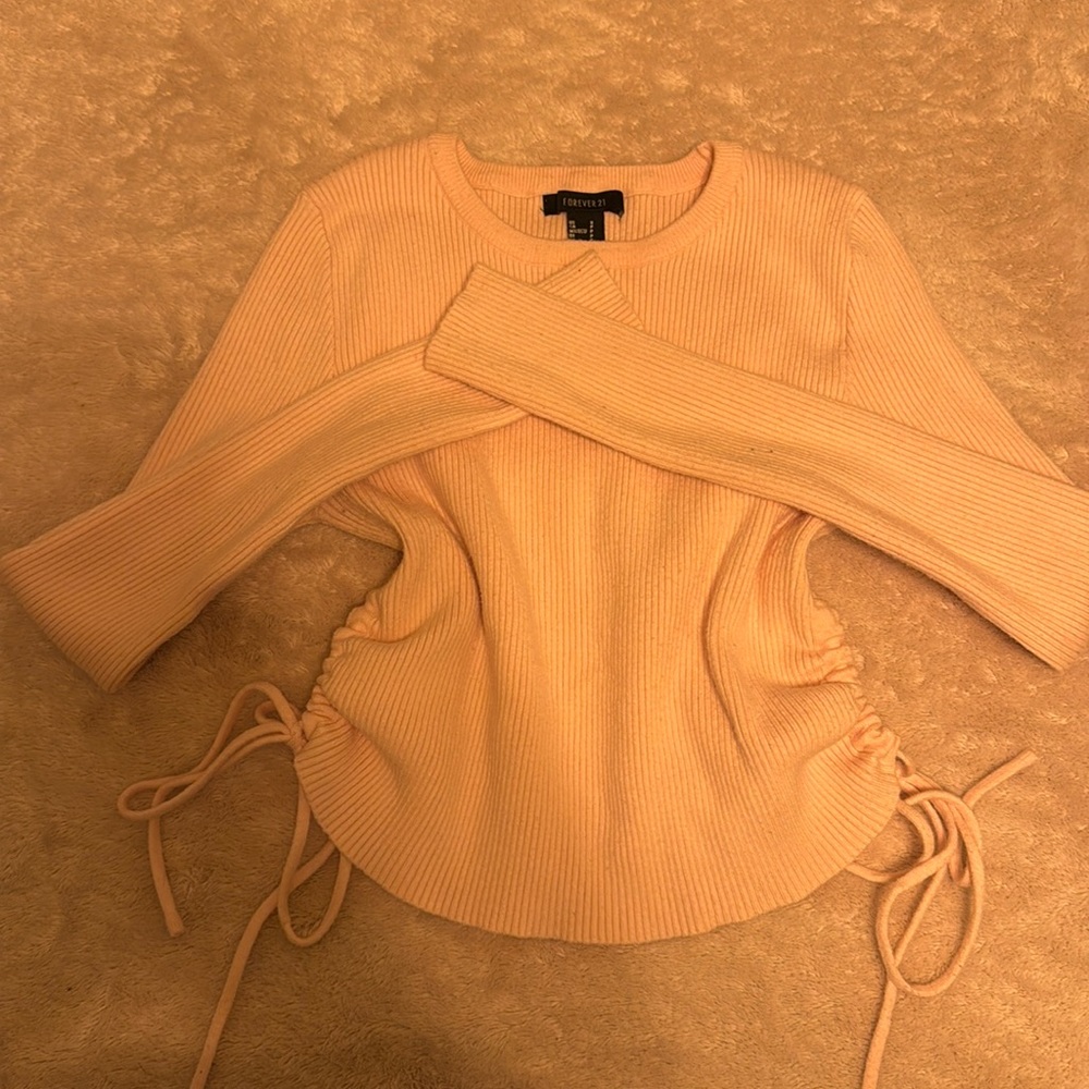 FOREVER 21 LIKE NEW pink sweater!